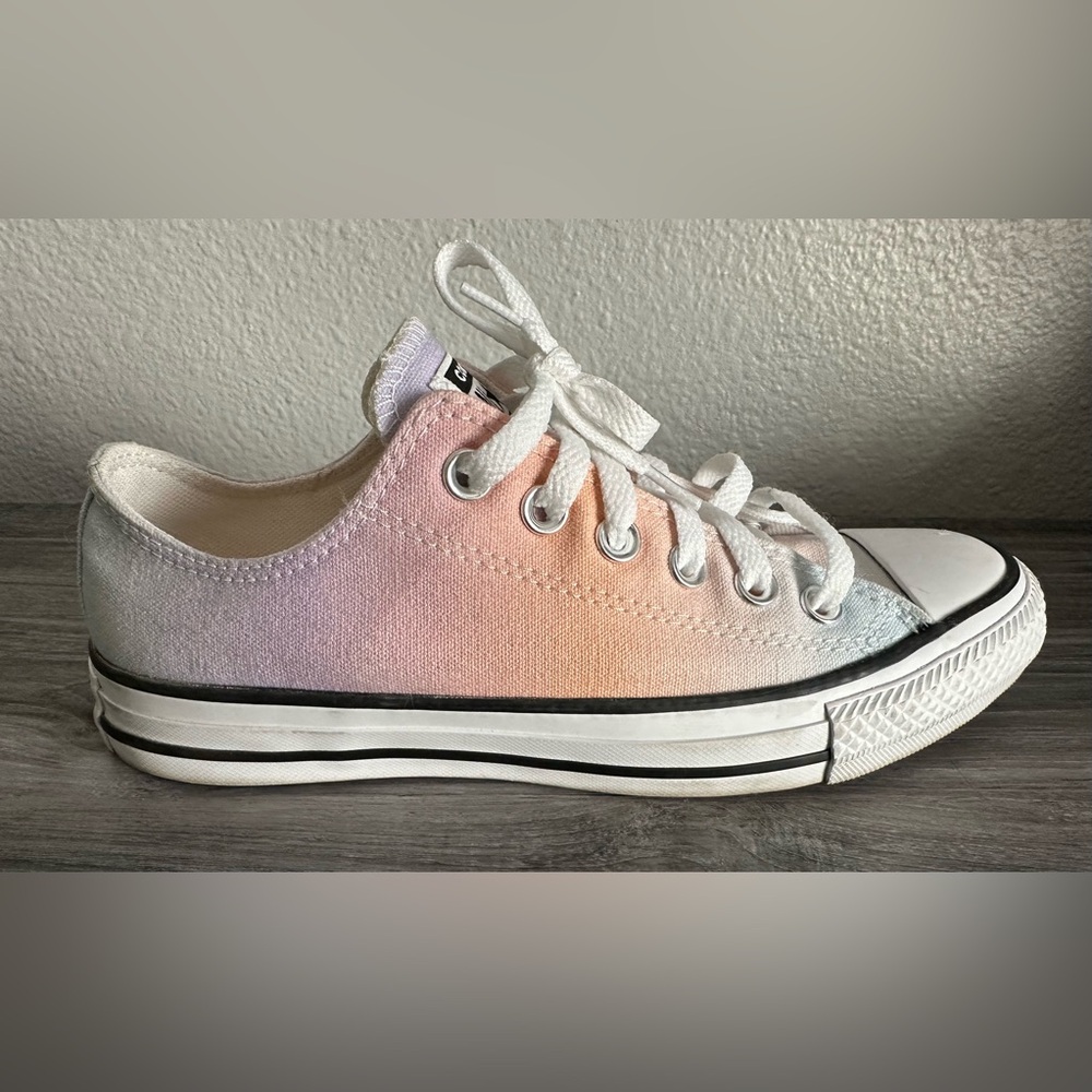 Converse Sneakers (women’s)